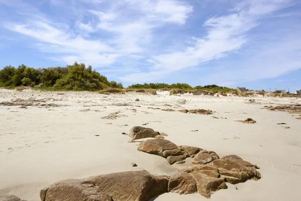 Plage ensoleillée en Bretagne — Photo