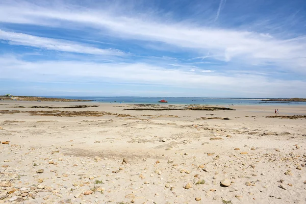 Сонячний пляжем в Бретані — стокове фото