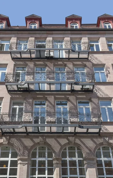 Fachada de la casa en Nuremberg — Foto de Stock