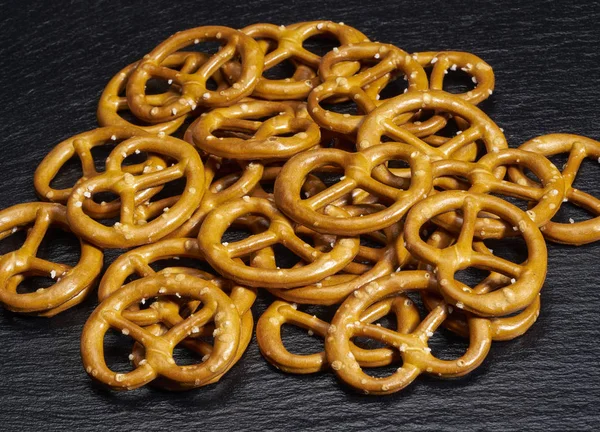 Pequenos pretzels de lixívia — Fotografia de Stock