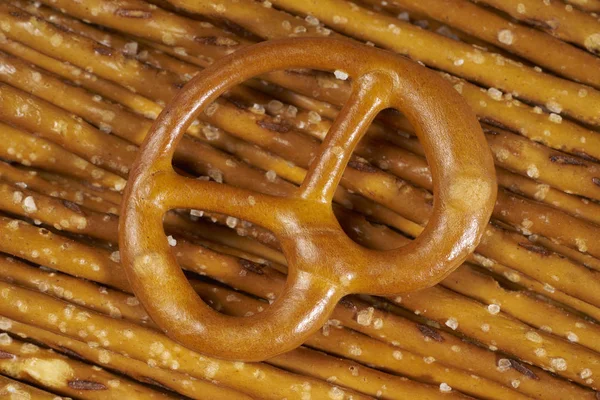 Varas de sal e pretzel — Fotografia de Stock