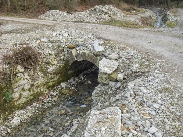 Kleine Steinbrücke — Stockfoto