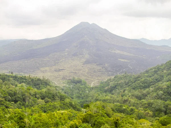 Monte Batur na Indonésia — Fotografia de Stock