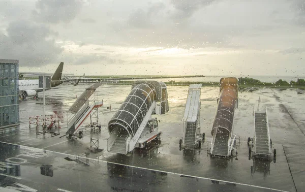 Airport in Denpasar — Stock Photo, Image