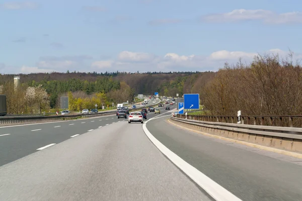 Highway landskap i södra Tyskland — Stockfoto