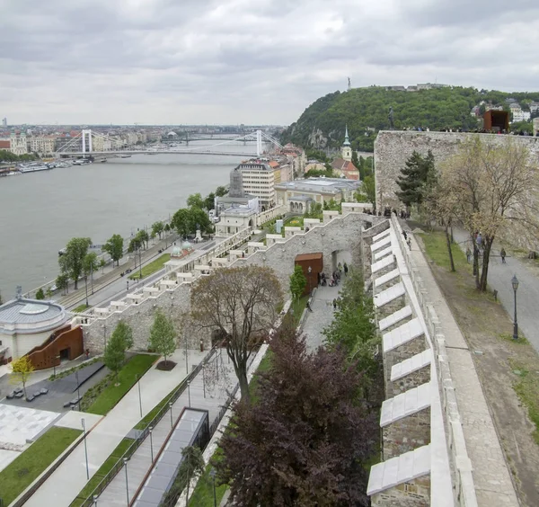 Budínský hrad v budově — Stock fotografie