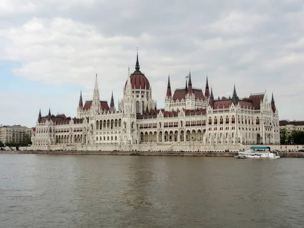 Ungerska parlamentsbyggnaden — Stockfoto
