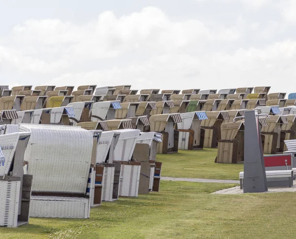 Krajobraz krzesło plaży wokół Buesum — Zdjęcie stockowe