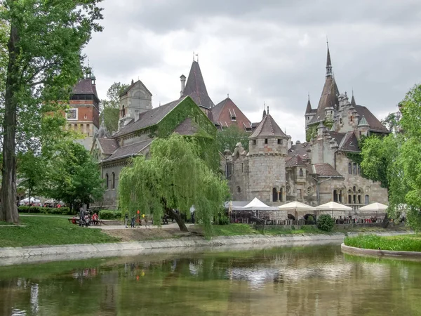 Castillo de Vajdahunyad en Budapest —  Fotos de Stock