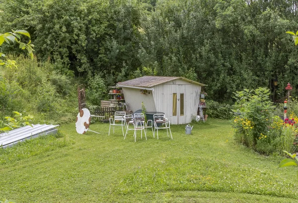 Idyllic garden scenery — Stock Photo, Image