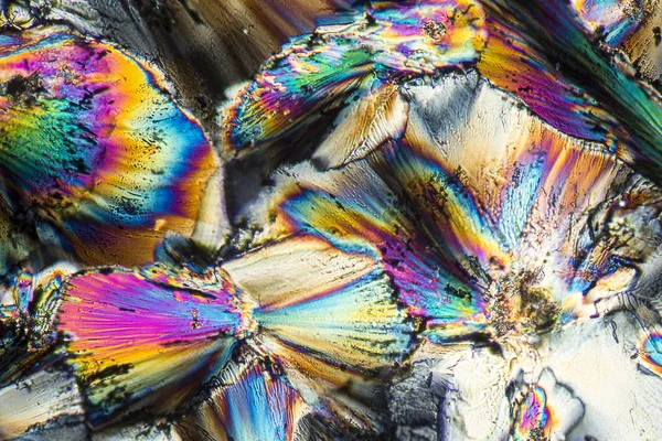 Colpo microscopico che mostra i microcristalli di una preparazione di zinco — Foto Stock