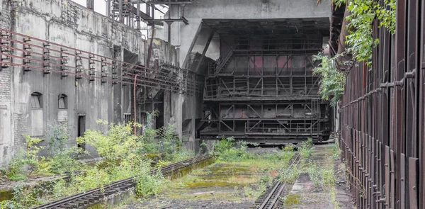 Rotten architectural scenery — Stock Photo, Image