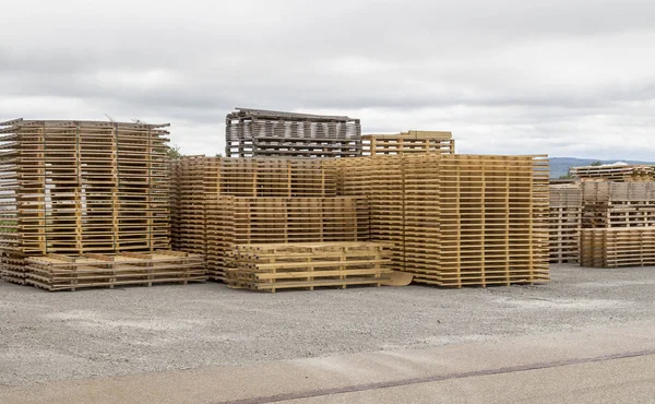 Lots of pallets — Stock Photo, Image