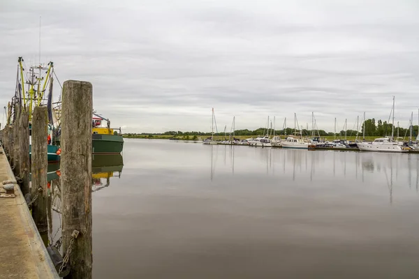 Greetsiel Itä-Frisia — kuvapankkivalokuva