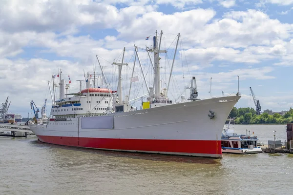 Gemi Hamburg'da — Stok fotoğraf