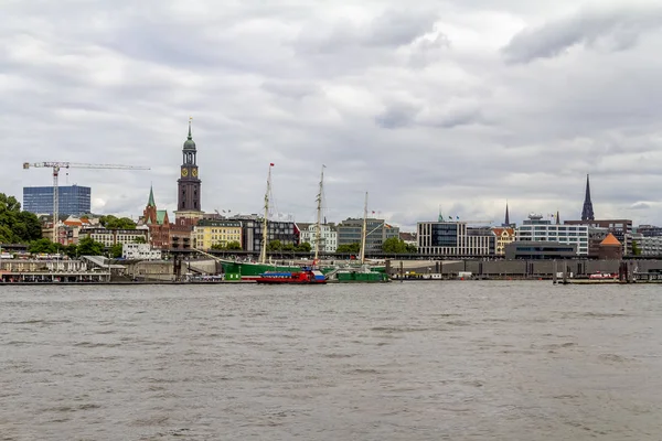 Rond de haven van Hamburg — Stockfoto