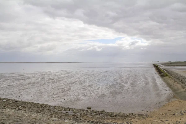 Paysages autour de Neuharlingersiel en Frise orientale — Photo