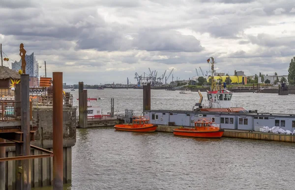 Hamburg Limanı civarında. — Stok fotoğraf