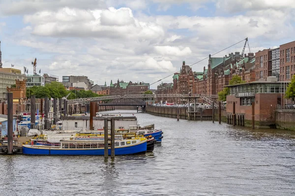 Hamburg Limanı civarında. — Stok fotoğraf