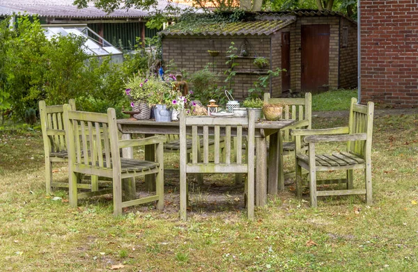 Table and chairs — Stock Photo, Image