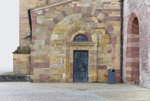 Liten Ingång Vid Speyer Cathedral Speyer Tyskland — Stockfoto