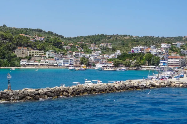 Yunanistan Alonnisos Kentindeki Patitiri Huzurlu Kıyı Manzarası — Stok fotoğraf