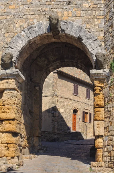 Porta Arco etrusca - Volterra — Fotografia de Stock