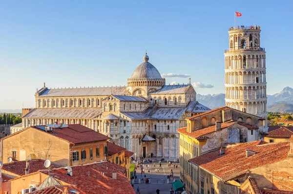 Duomo y la Torre Inclinada - Pisa — Foto de Stock