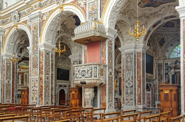 Pulpit and Side Aisle - Palermo — Stock Photo, Image