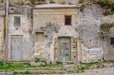 Konut - Matera mağara