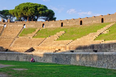 Tribün amfitiyatro - Pompei