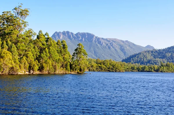 Lago Rosebery na região da costa oeste da Tasmânia — Fotografia de Stock