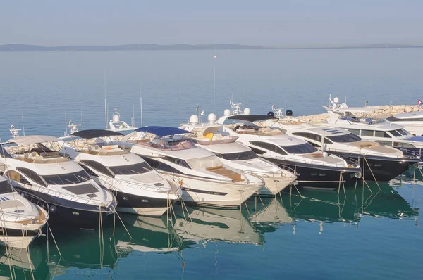 Jachty v přístavu - Split — Stock fotografie
