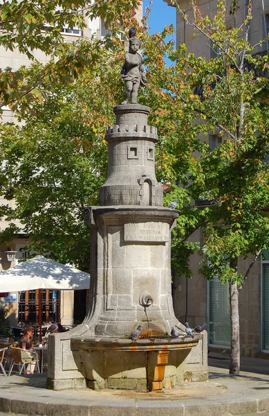 Angel fountain - Vigo — Stock Photo, Image