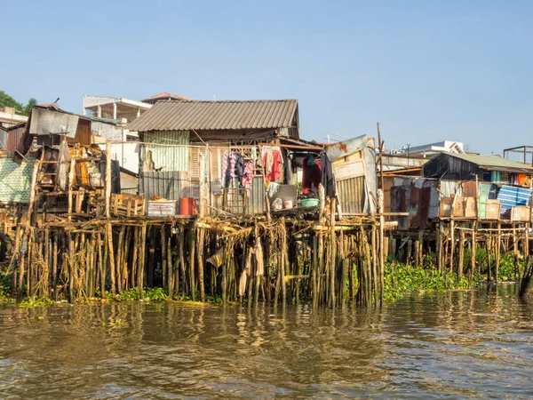 Stilt evleri - Can Tho