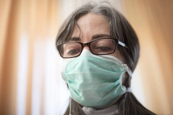 Vírus Corona Mulher Doente Corona Vírus Vestindo Segurança Respirando Proteção Fotografia De Stock