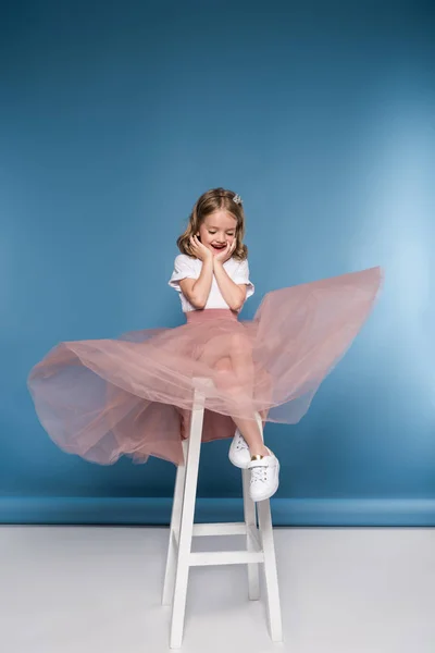 Little girl in pink skirt — Stock Photo, Image