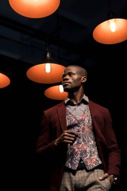 moda Afrikalı-Amerikalı adam