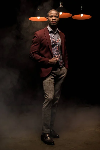 Elegante homem americano africano elegante — Fotografia de Stock