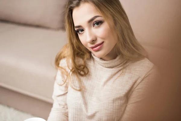 Close Portrait Beautiful Young Woman Warm Sweater Home — Stock Photo, Image
