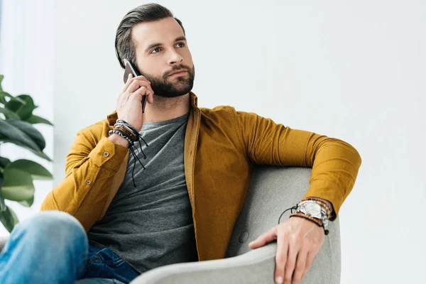 Handsome Man Talking Smartphone Looking — Stock Photo, Image