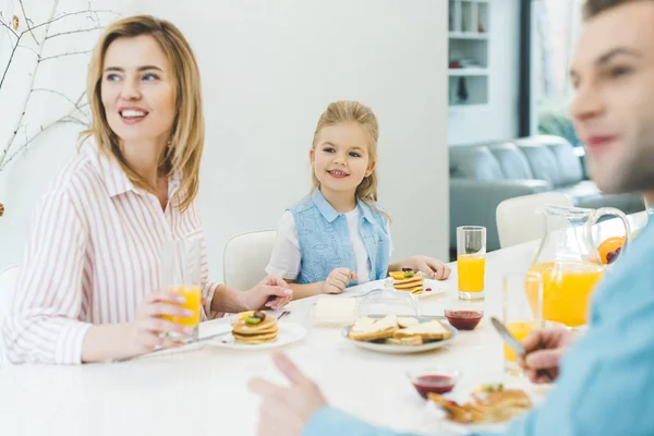 Family — Free Stock Photo