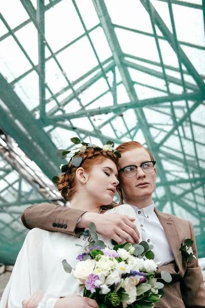 s-nevestoy-rizhaya-ero-foto-pevitsi-lauri