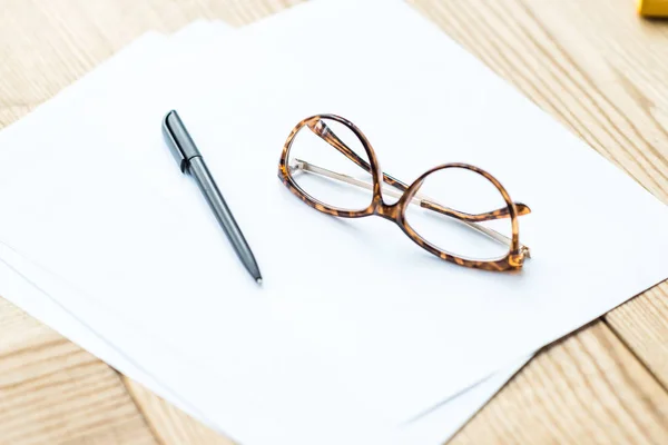 Eyeglasses — Stock Photo, Image