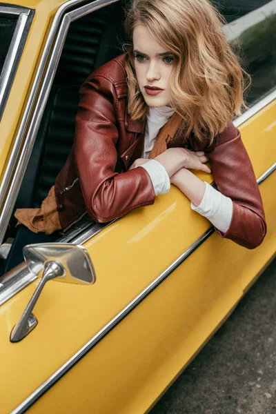 Attractive Girl Leather Jacket Looking Window Yellow Vintage Car — Stock Photo, Image