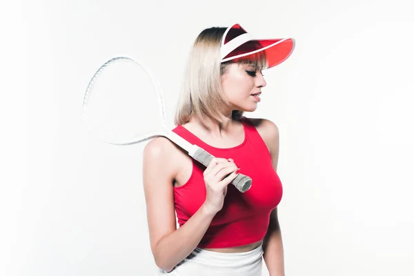 Стильная женщина с теннисной ракеткой — стоковое фото