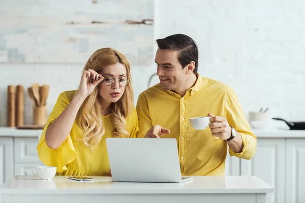 Laptop — Stockfoto