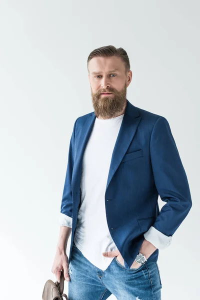 Homme avec moustache vintage et sac à dos de maintien de la barbe isolé sur fond clair — Photo de stock