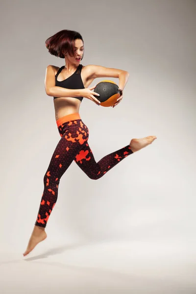 Hermosa mujer deportiva — Foto de Stock