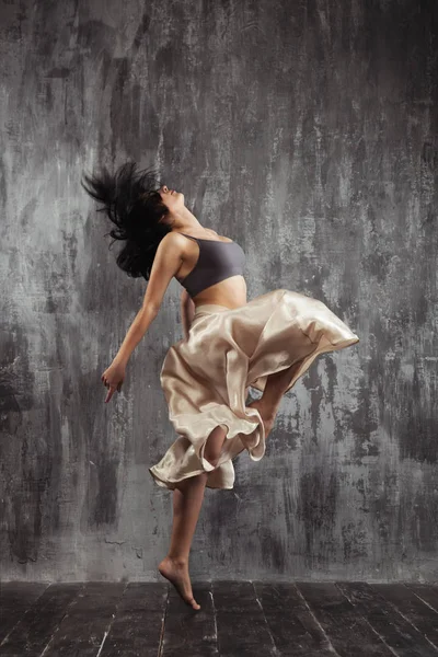 Bella ballerina di balletto — Foto Stock